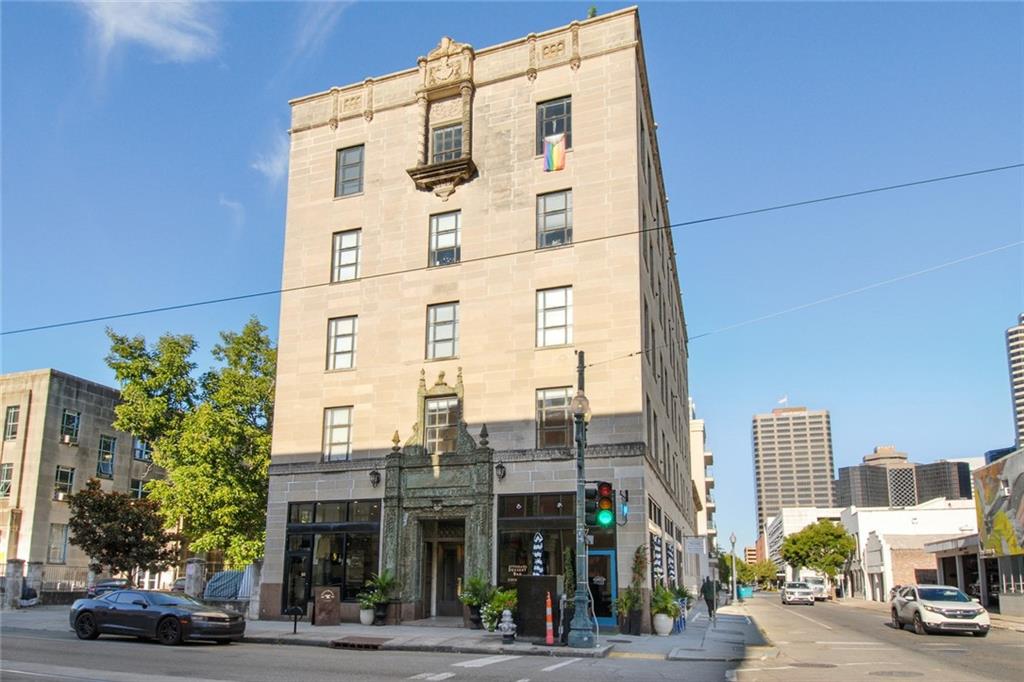 703 Carondelet Street New Orleans LA 70113