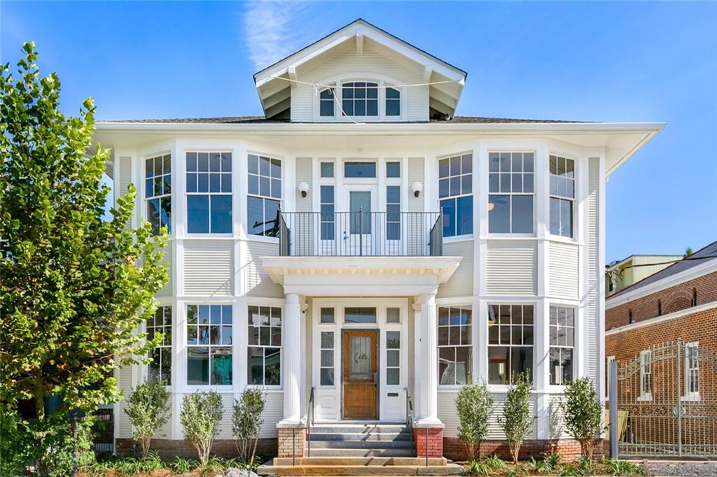 1221 Mandeville Street New Orleans LA 70117